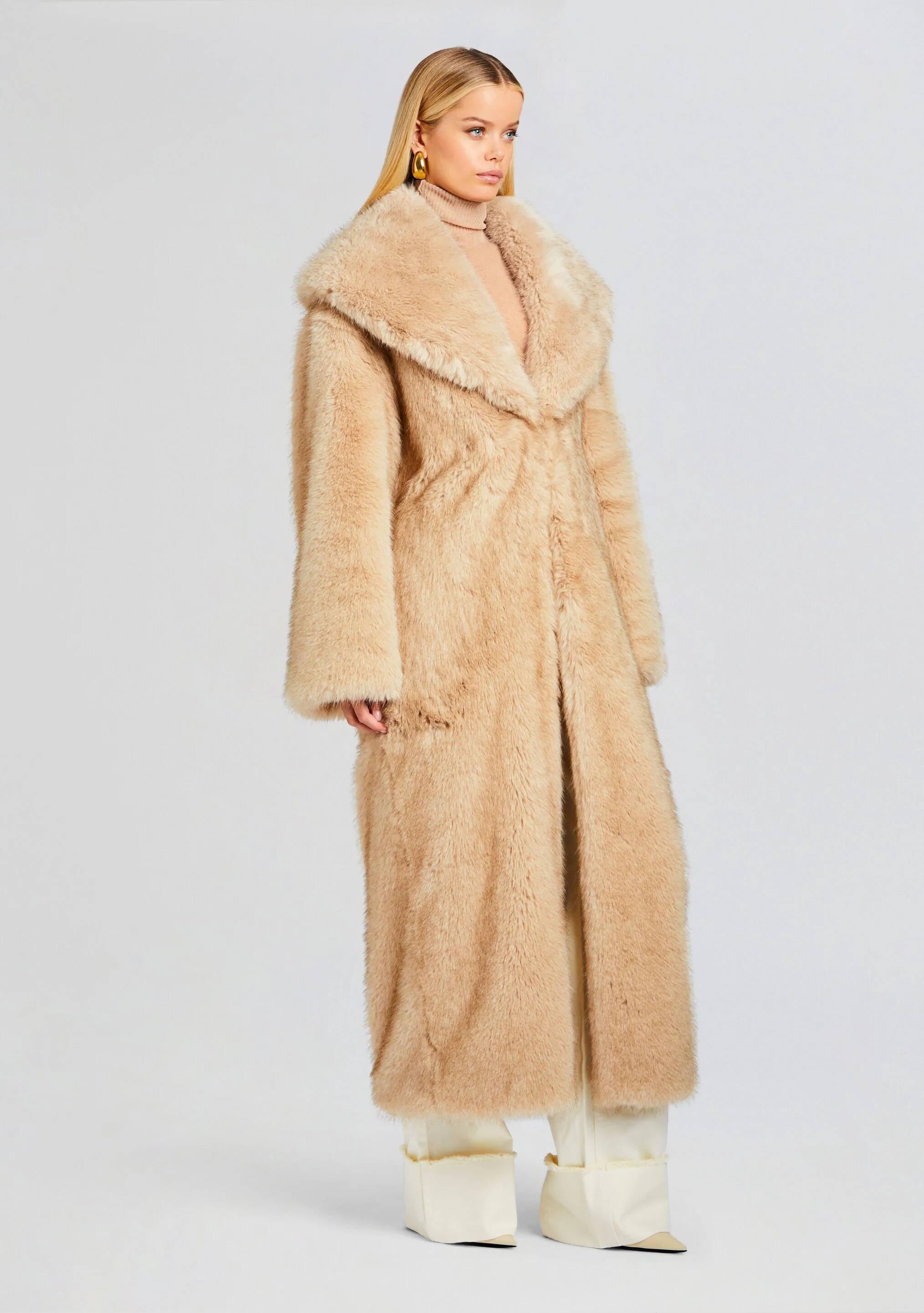 Averie Faux Fur Coat - Image 3