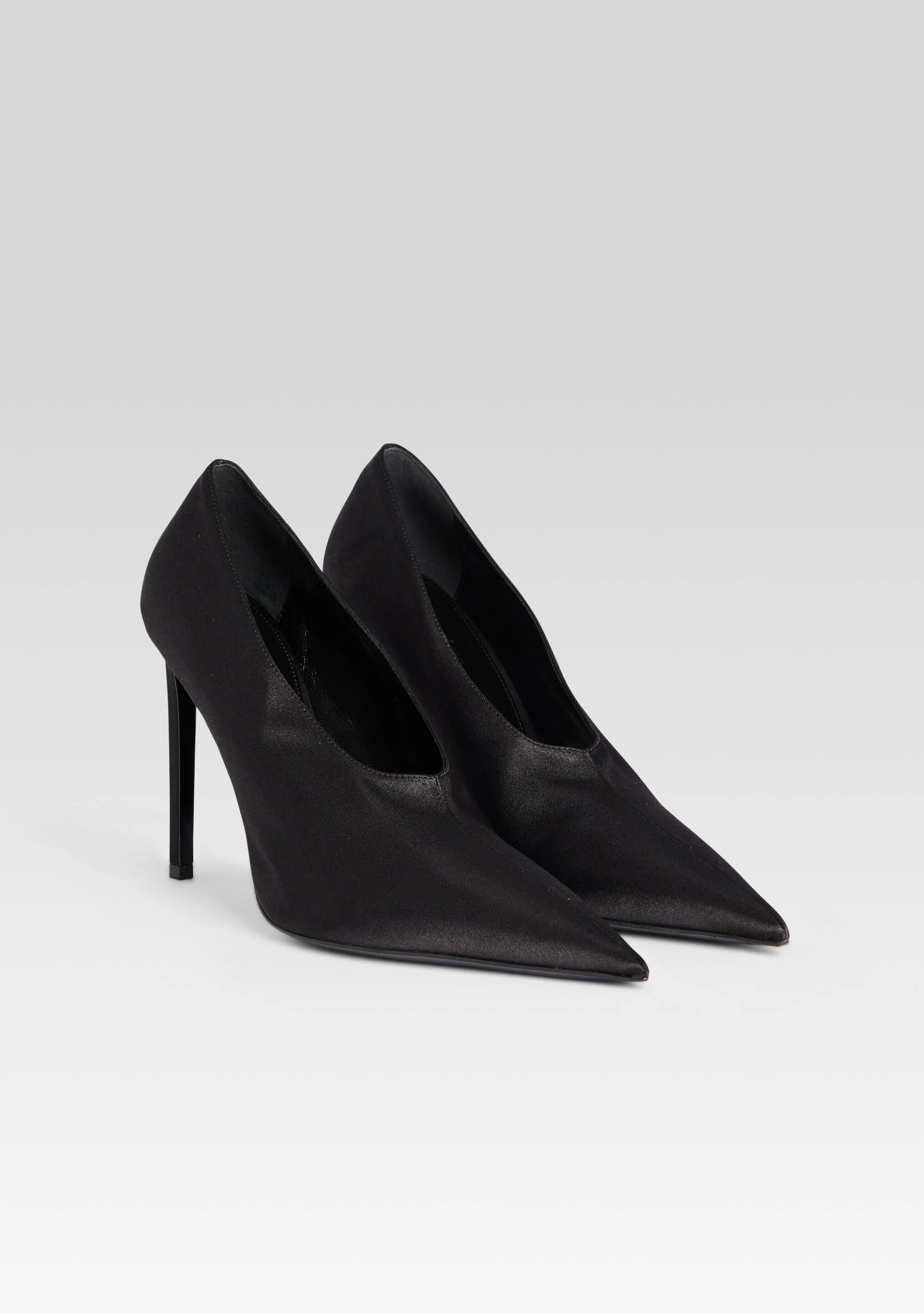 Mollie Satin Pump - Image 3