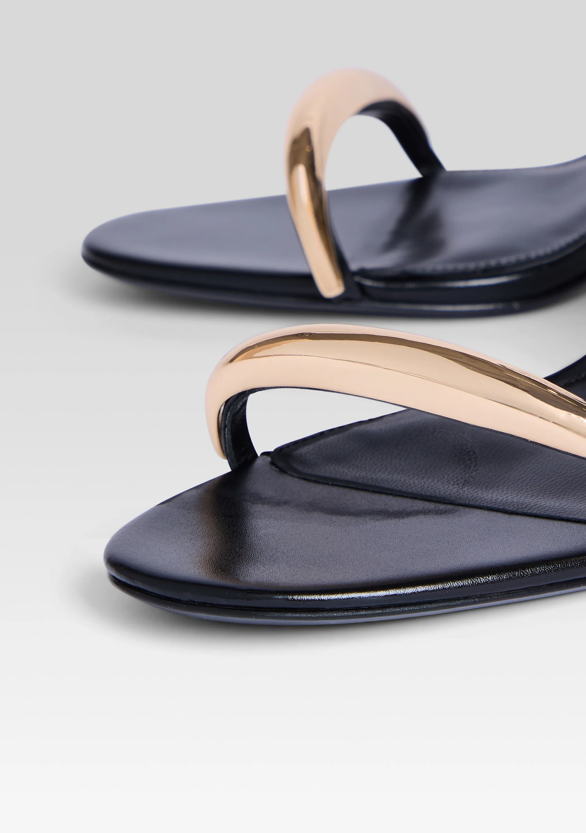 Fawny Sandal - Image 2
