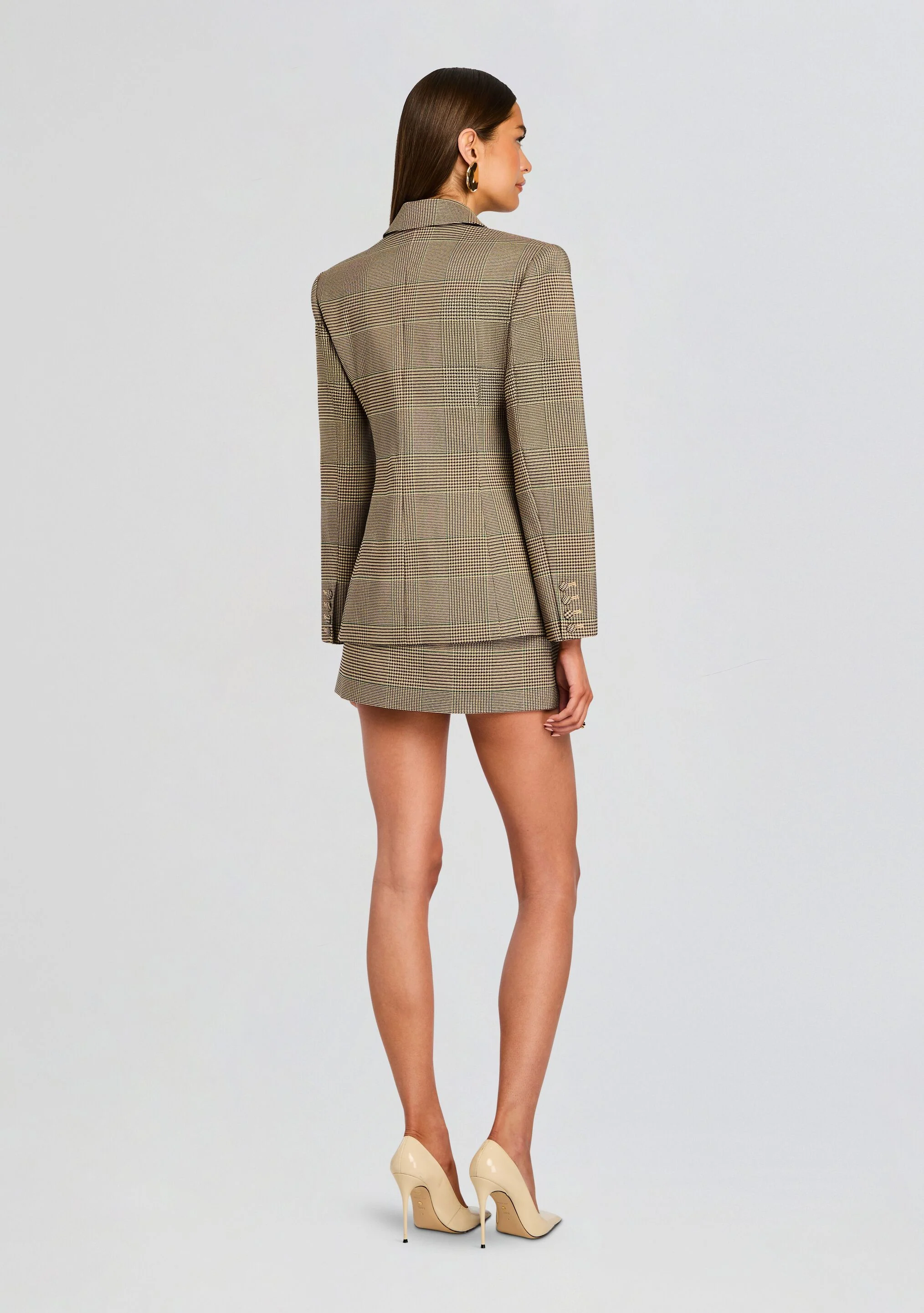Jennifer Blazer - Image 4