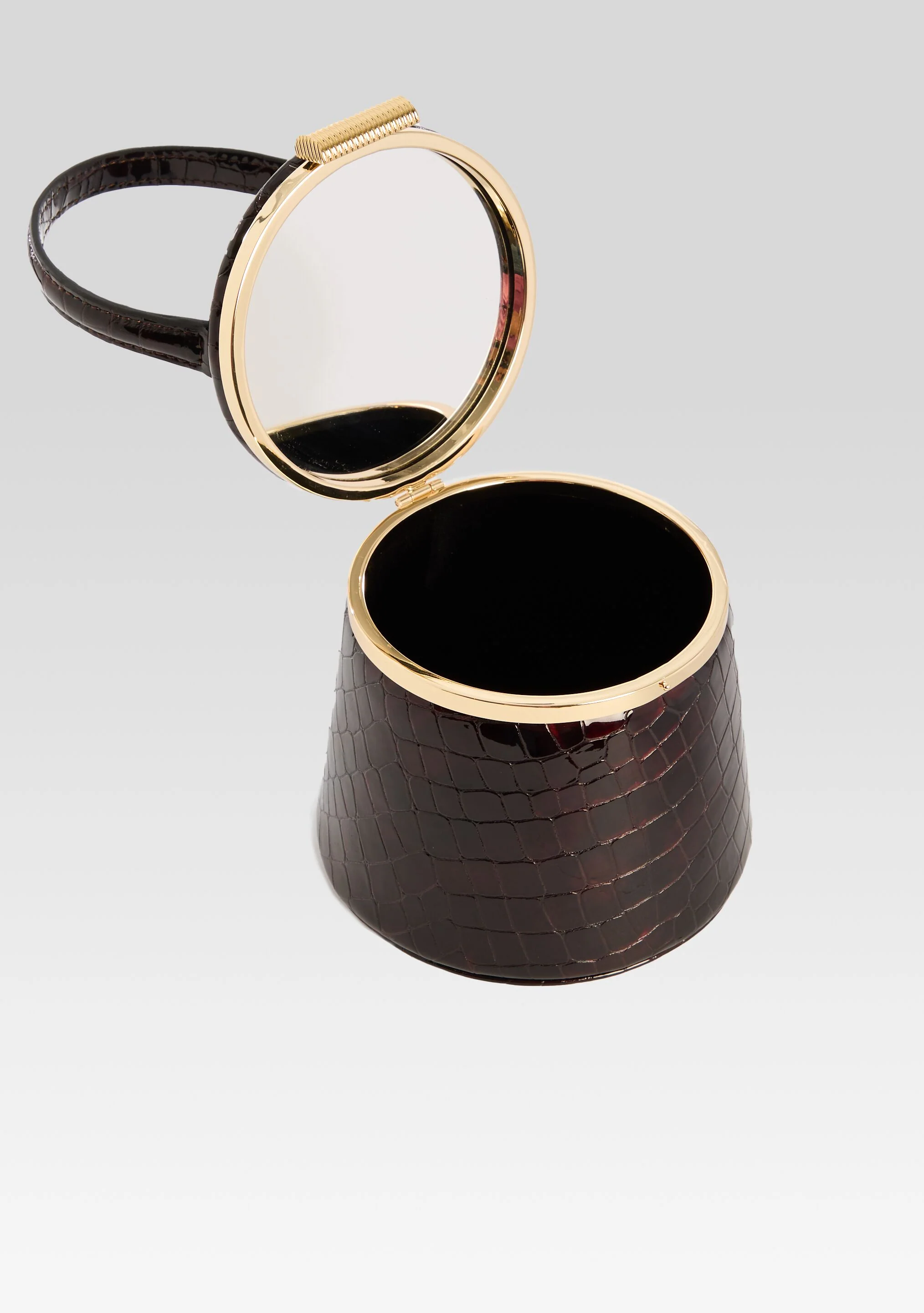 Lesla Case - Image 3