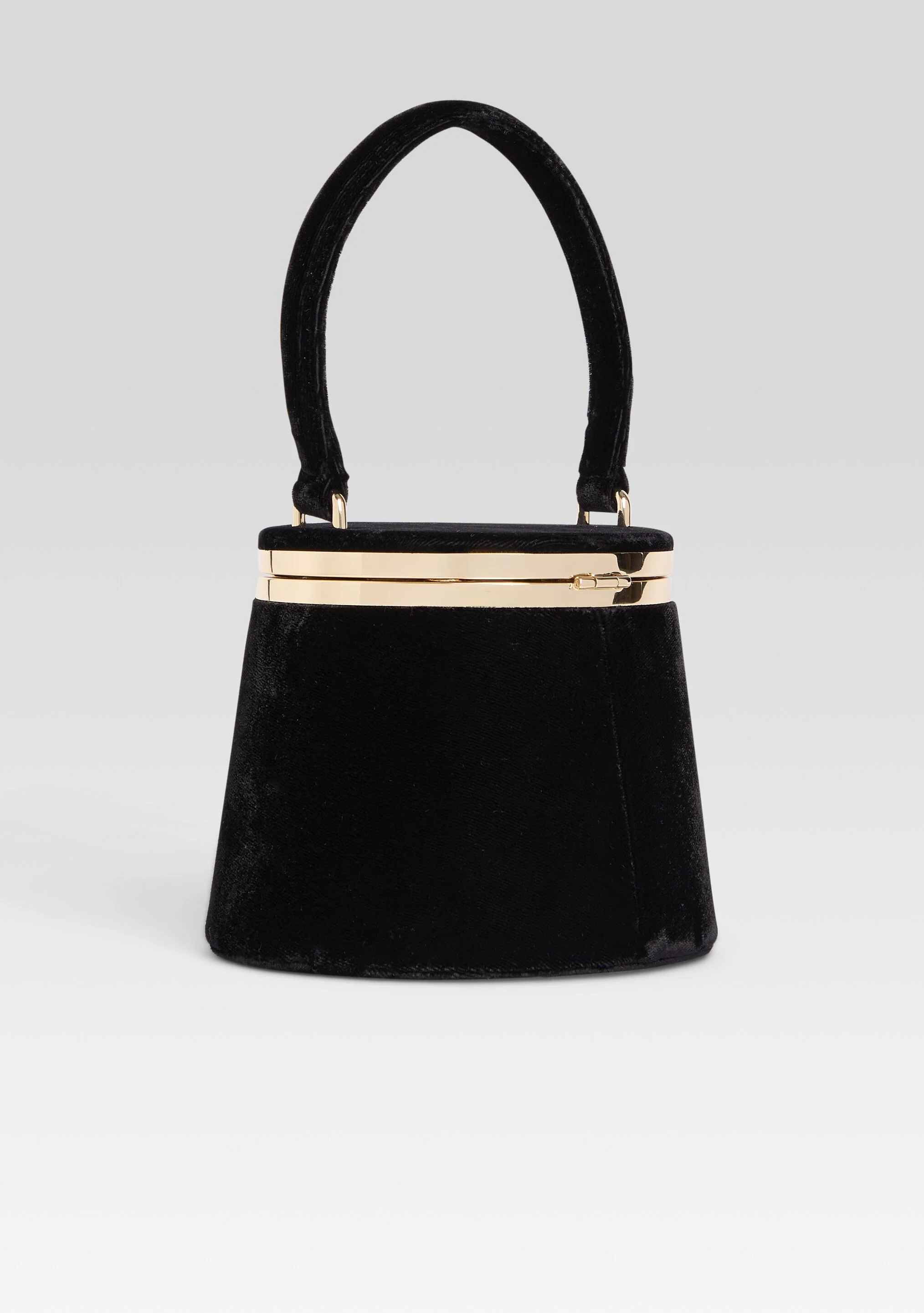 Lesla Velvet Case - Image 4