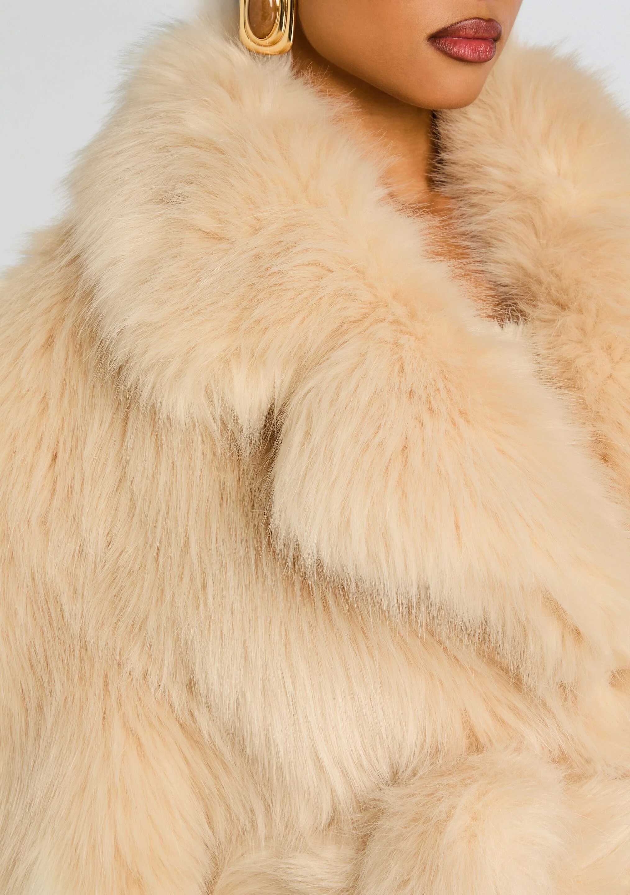 Magali  Faux Fur Coat - Image 2