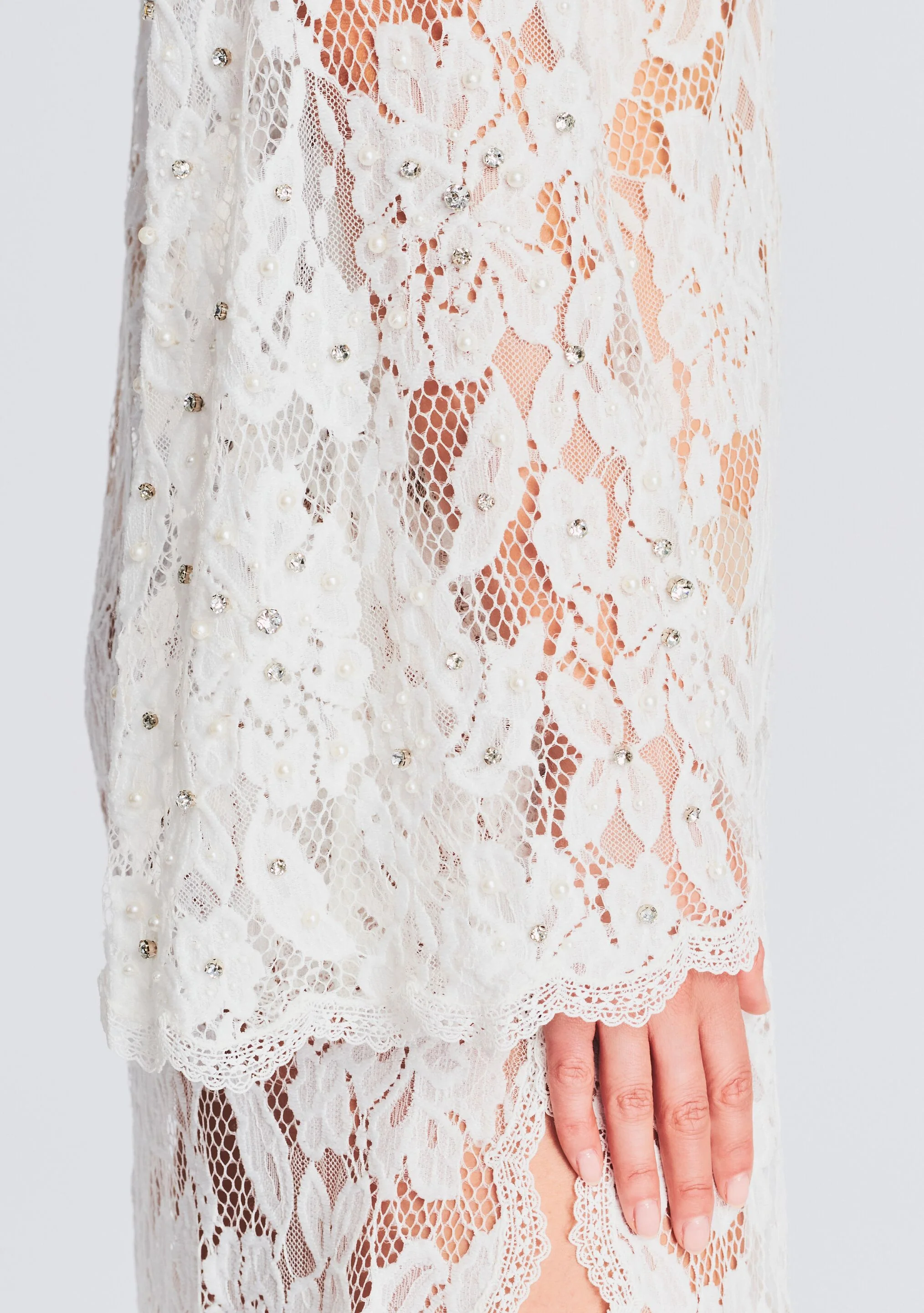 Reet Lace Kaftan - Image 2