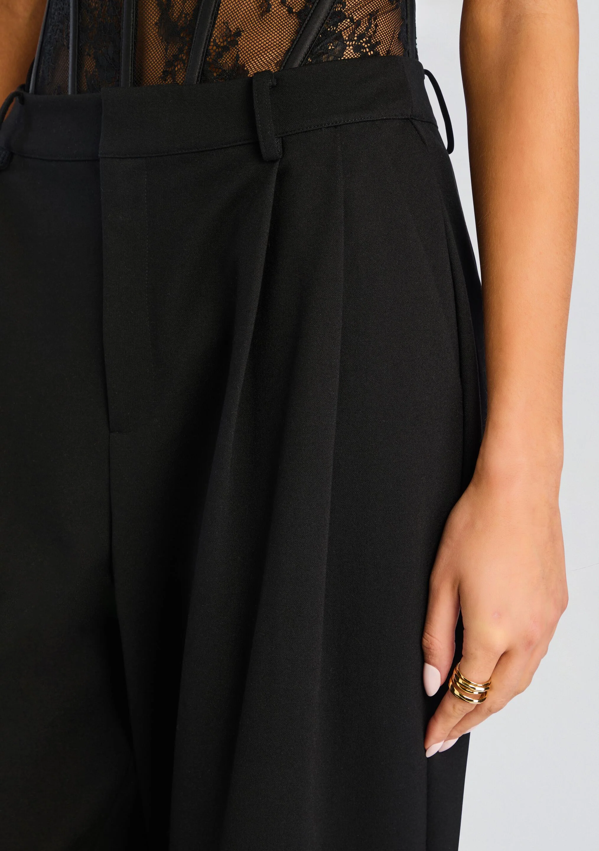 Sonya Pant - Image 2
