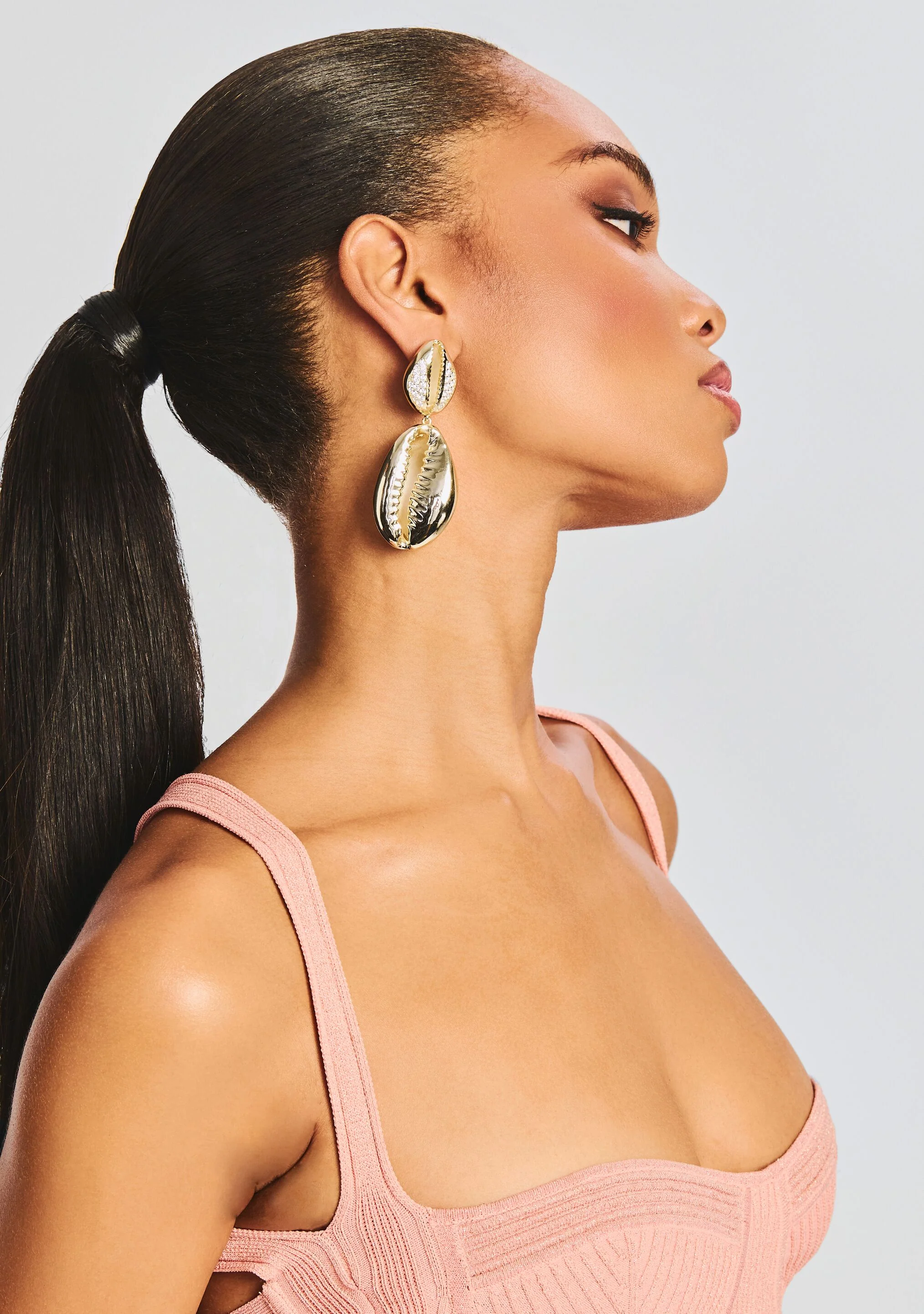 Vida Shell Earring - Image 2